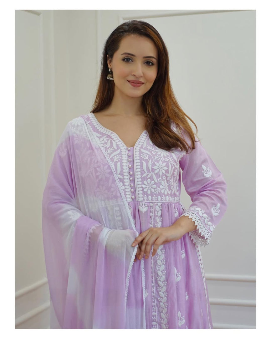 CHIKANKARI REYON COTTON KURTA SET WITH NAZEEN DYE DUPATTA