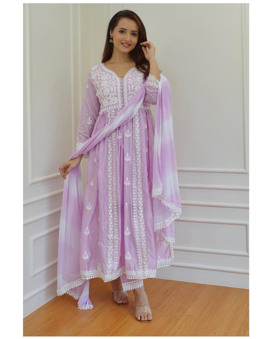CHIKANKARI REYON COTTON KURTA SET WITH NAZEEN DYE DUPATTA
