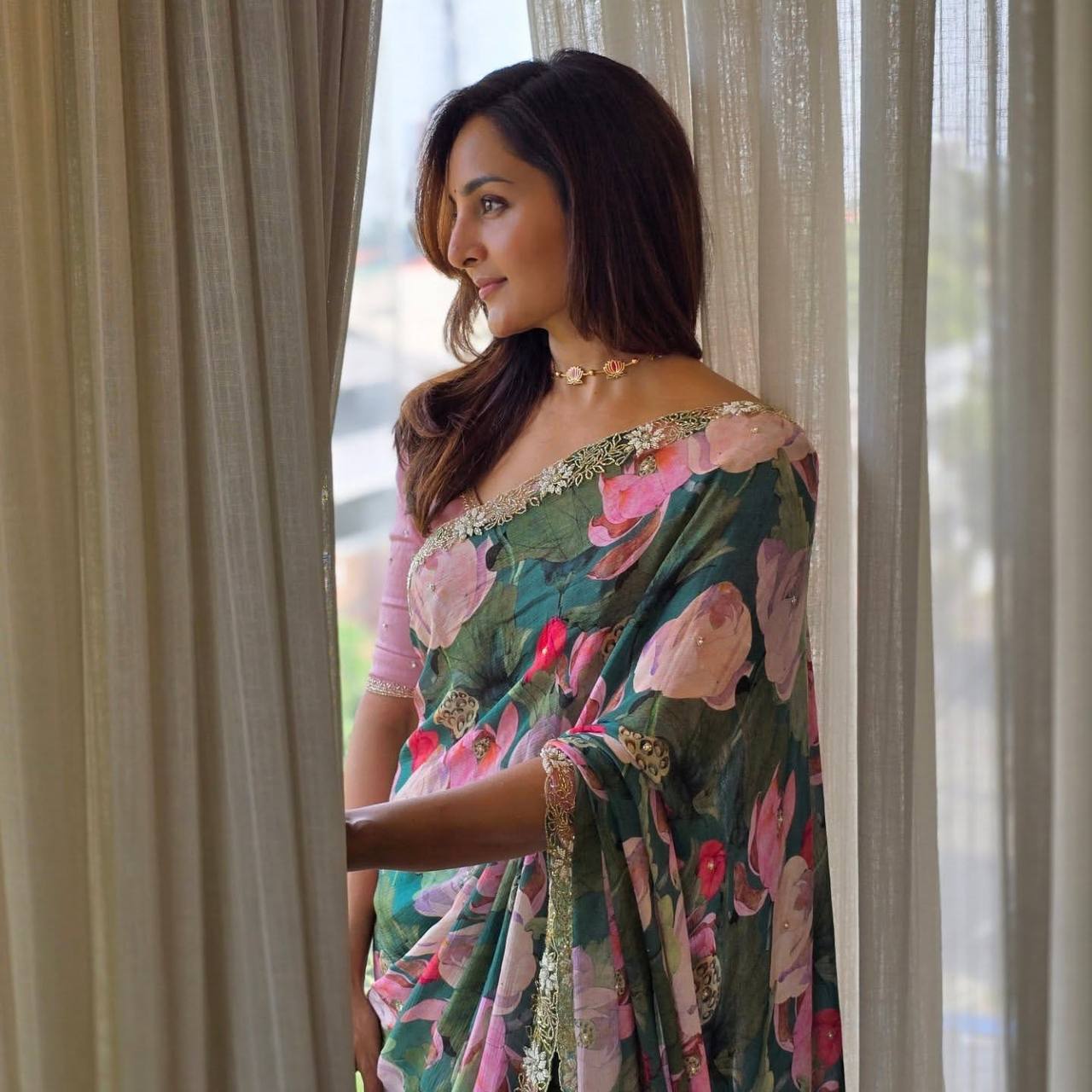 Elegant Floral Print Tebby Silk Saree with Katdana and Pearl Handwork