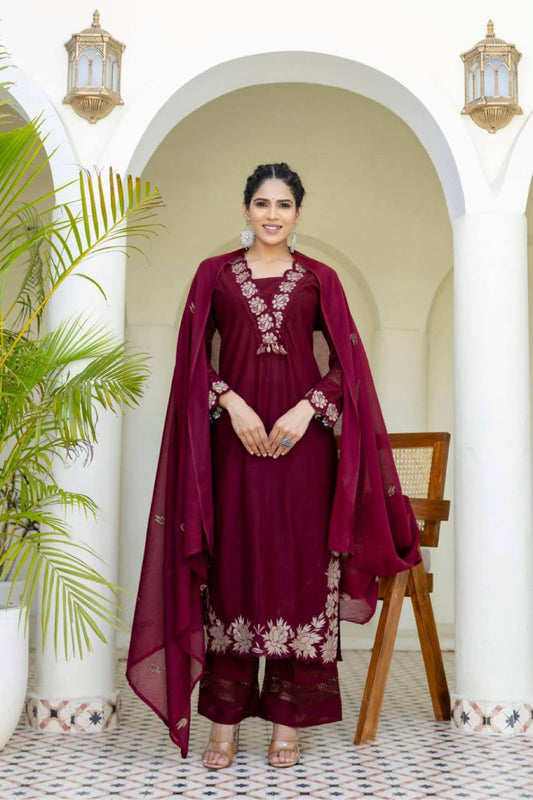 Elegant Reyon Slub Cotton Embroidered Suit Set