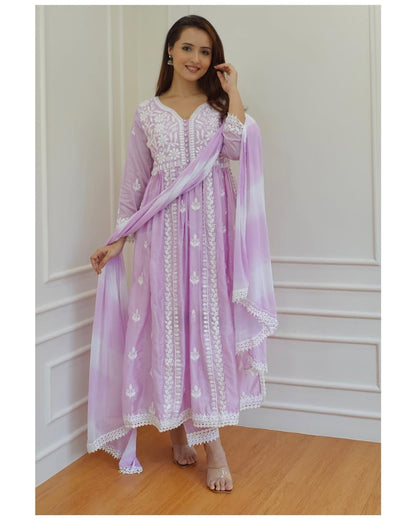 CHIKANKARI REYON COTTON KURTA SET WITH NAZEEN DYE DUPATTA