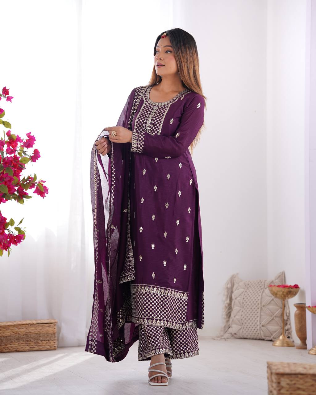Elegant Pure Chinon Silk Embroidered Kurta Set