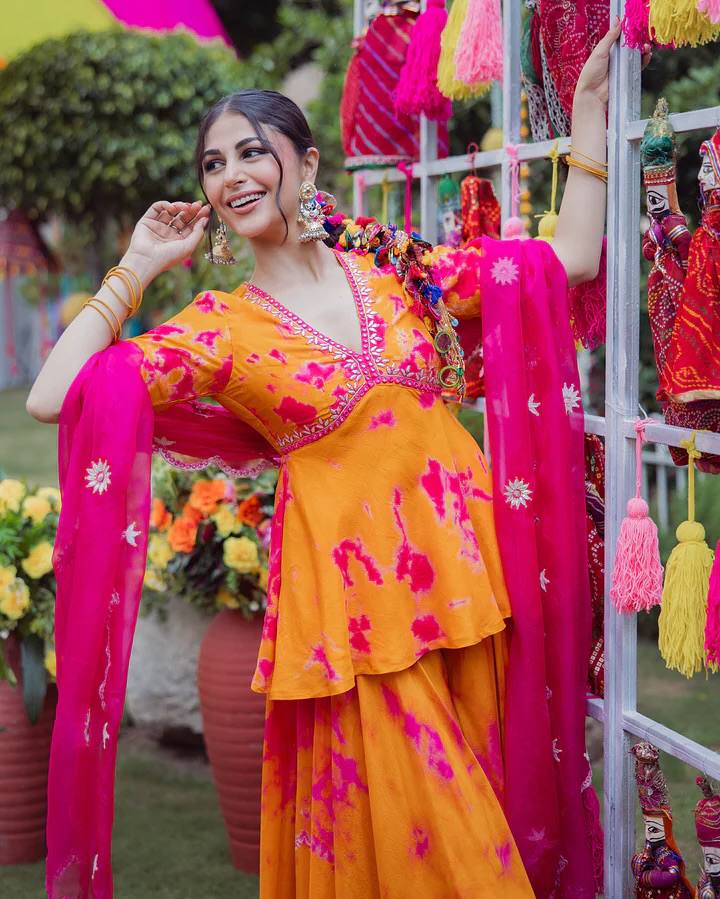 Elegant French Crepe Suit Set with Embroidered Print & Organza Dupatta