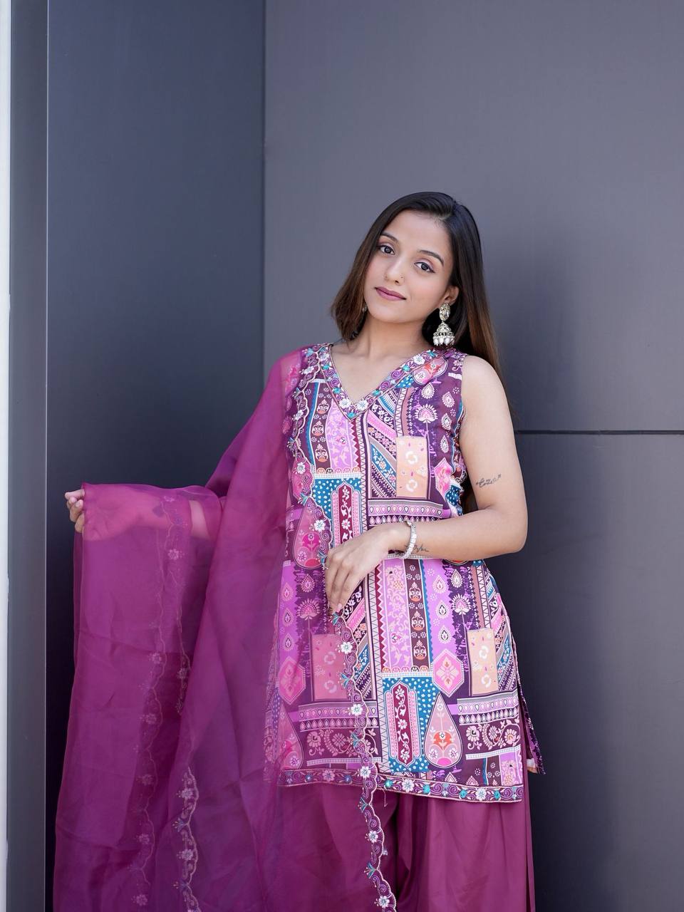 Elegant Embroidered Kurti Set