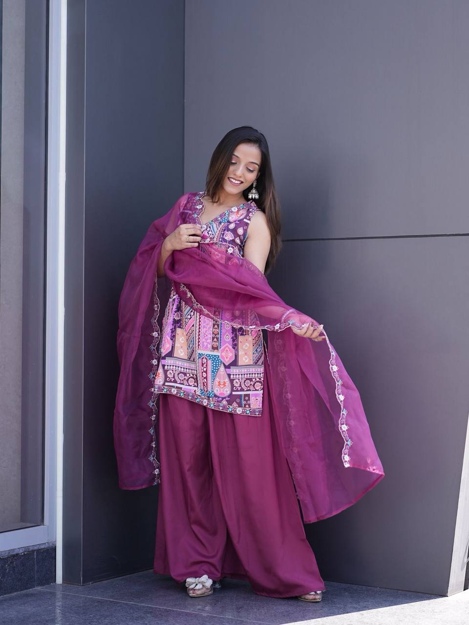 Elegant Embroidered Kurti Set