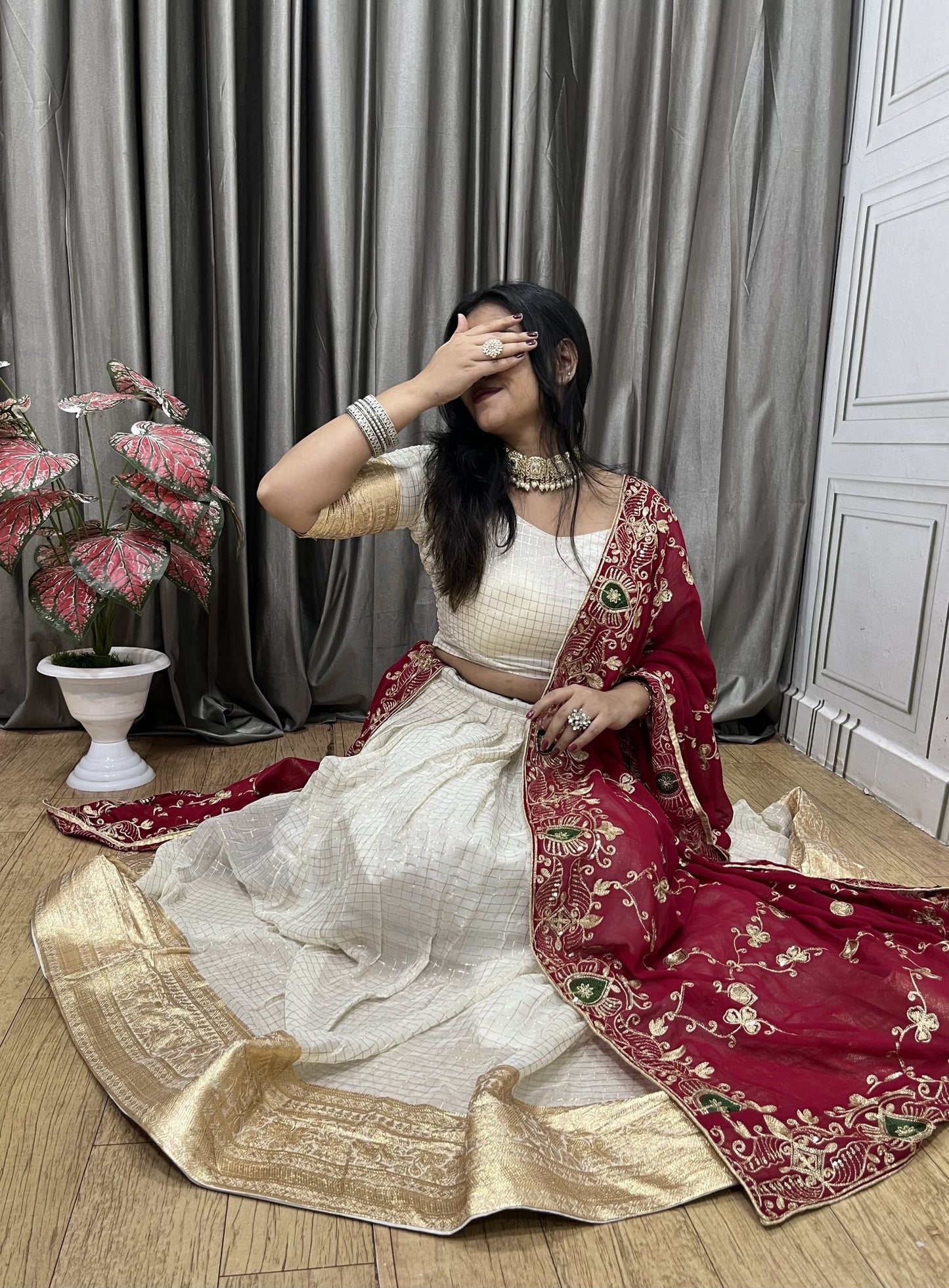 Full Stitch Lehenga Choli with Bandhani Dupatta