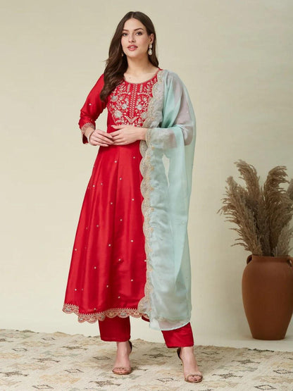 Elegant Anarkali Kurti Pant Set with Embroidered Dupatta
