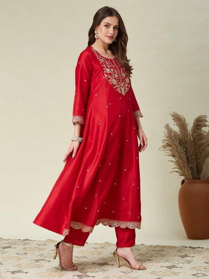 Elegant Anarkali Kurti Pant Set with Embroidered Dupatta