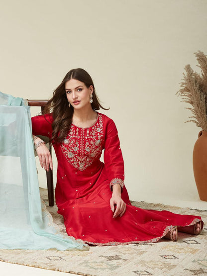 Elegant Anarkali Kurti Pant Set with Embroidered Dupatta