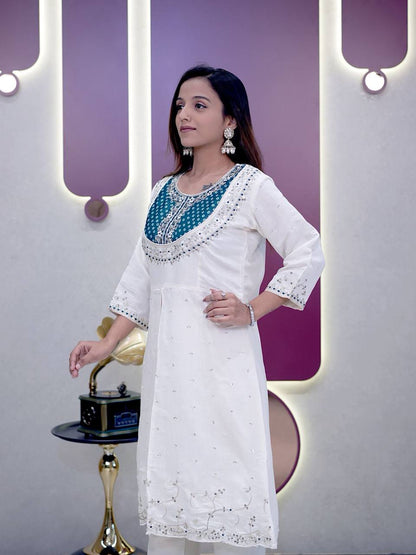 Tradition Luxury Exclusive Roman Silk Embroidered Collection