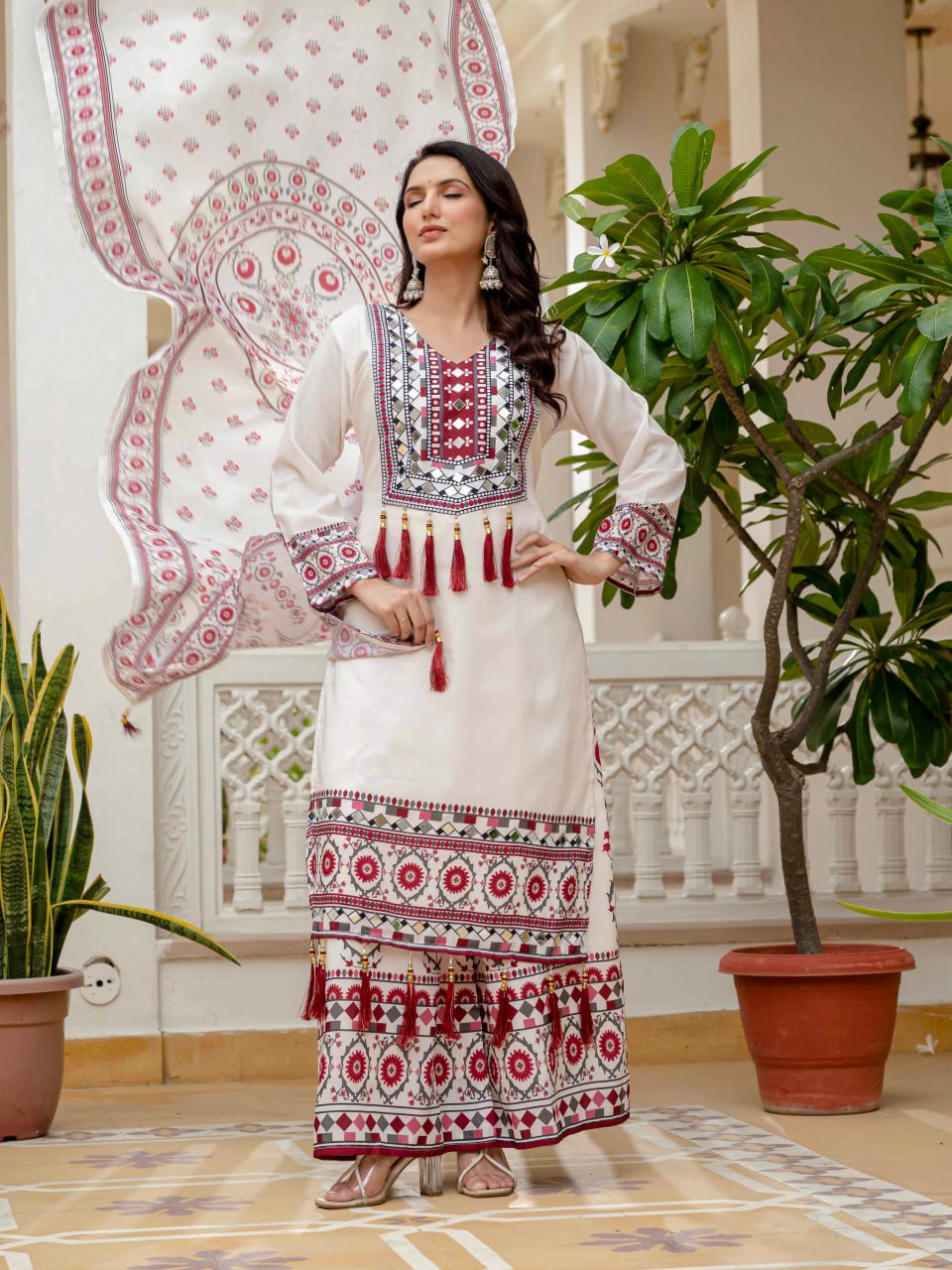 Trendy Mirror Work Maslin Kurti Set